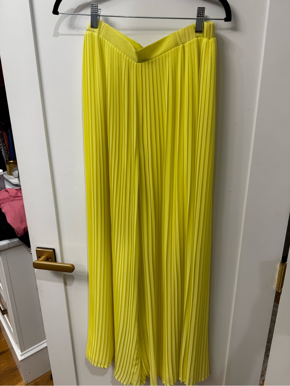 Zara Pleated pants  in Bright Yellow